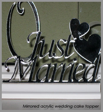 Cake topper